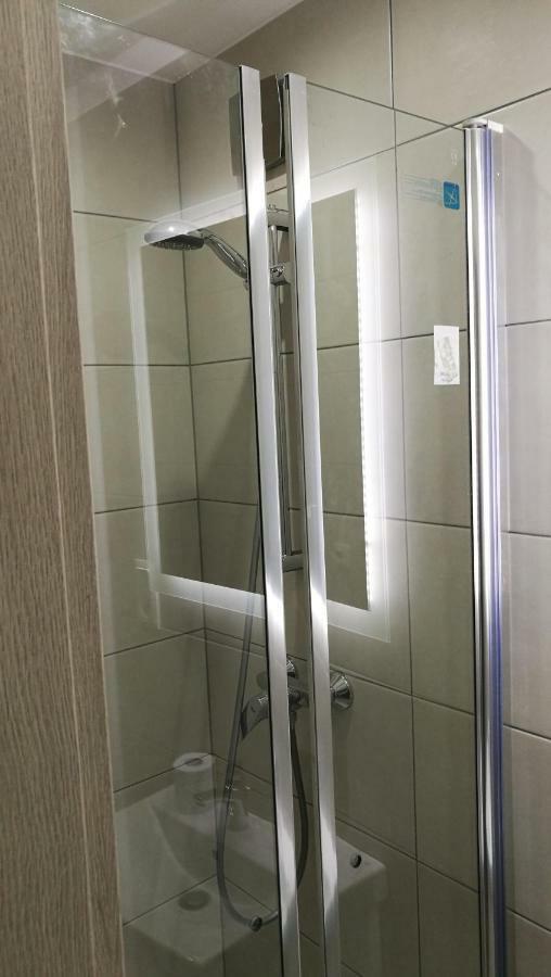 Comfortable Studio Only 20 Minutes From International Conference Center Katowice Best Place For Wuf2022 Eec Tnf Off Etc Siemianowice Śląskie Extérieur photo